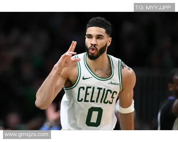 杰伦·威廉姆斯接球 反击扣篮拿下两分 杰伦·威廉姆斯接球 反击扣篮拿下两分