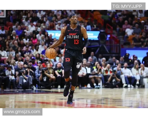 全能表现!杰林威2记三分拿下7分9板4助2断1帽 全能表现!杰林威2记三分拿下7分9板4助2断1帽