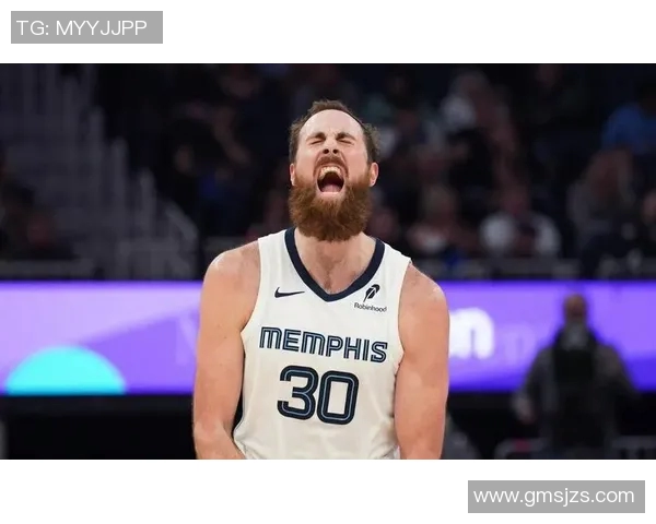 湖人捡到宝了,成队内新宠!续约里皇大功臣,灰熊经理都认错 湖人捡到宝了,成队内新宠!续约里皇大功臣,灰熊经理都认错