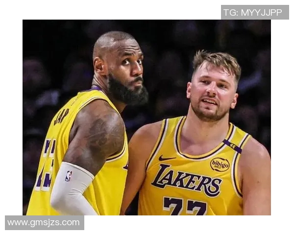 詹姆斯关键失误 湖人不敌森林狼